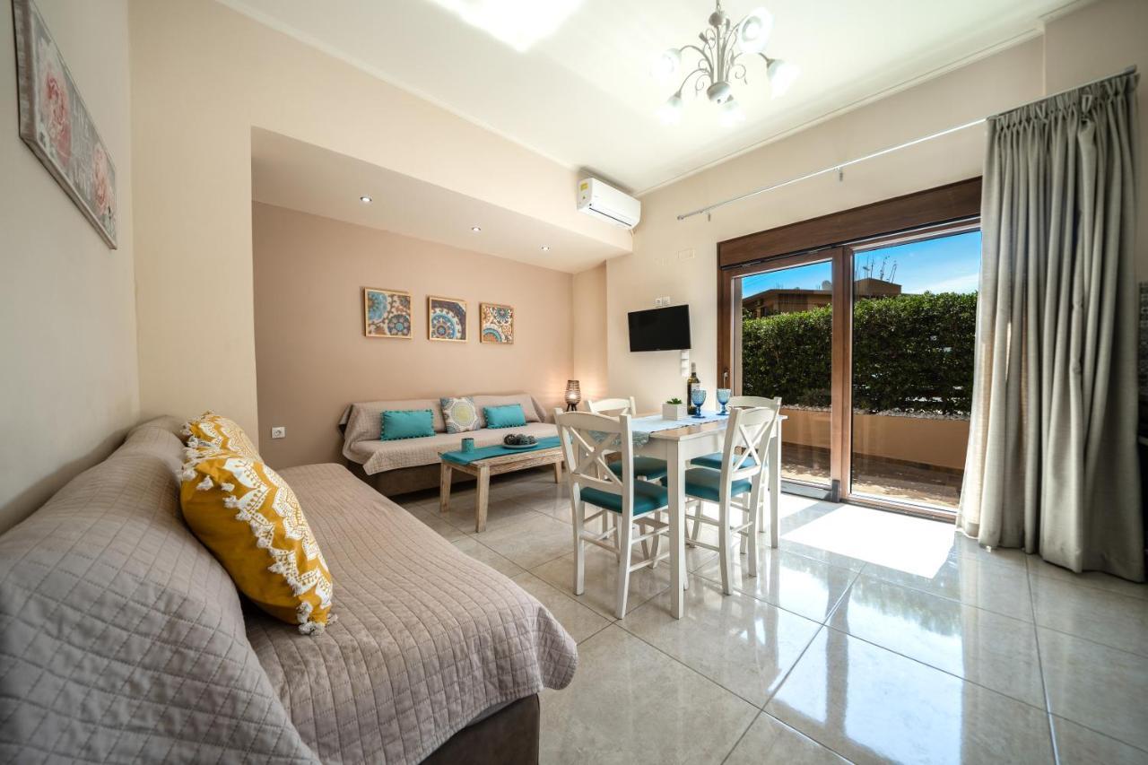 Iro City And Beach Boutique Homes Chrissi Akti Chania Exterior foto
