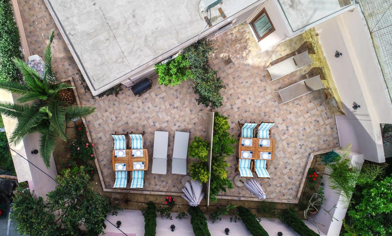 Iro City And Beach Boutique Homes Chrissi Akti Chania Exterior foto