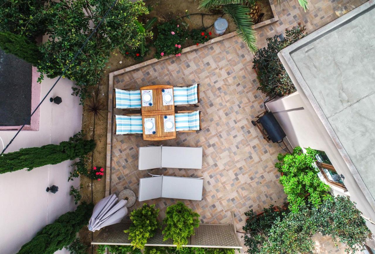 Iro City And Beach Boutique Homes Chrissi Akti Chania Exterior foto