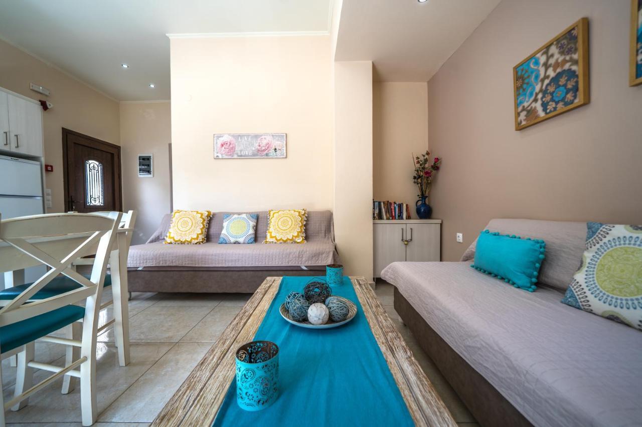 Iro City And Beach Boutique Homes Chrissi Akti Chania Exterior foto
