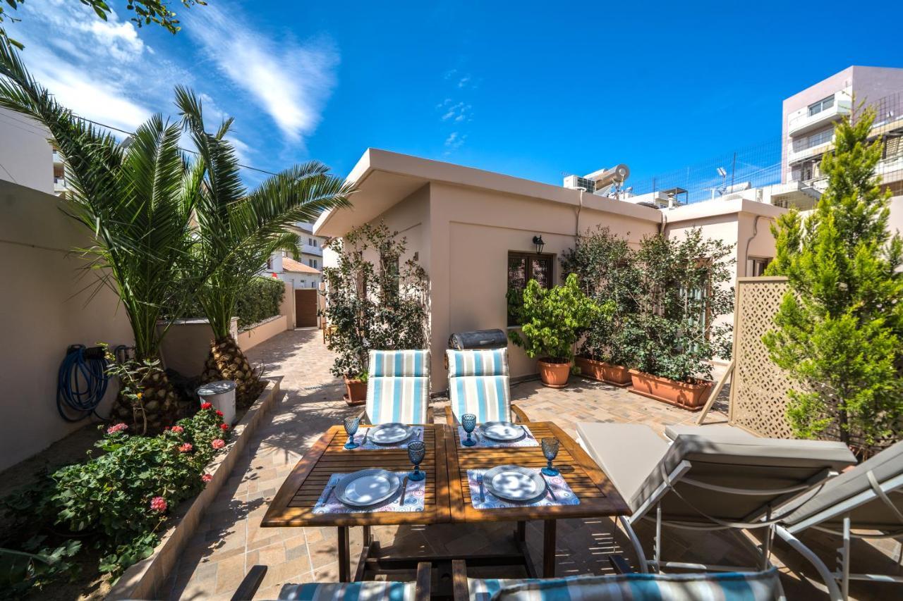 Iro City And Beach Boutique Homes Chrissi Akti Chania Exterior foto