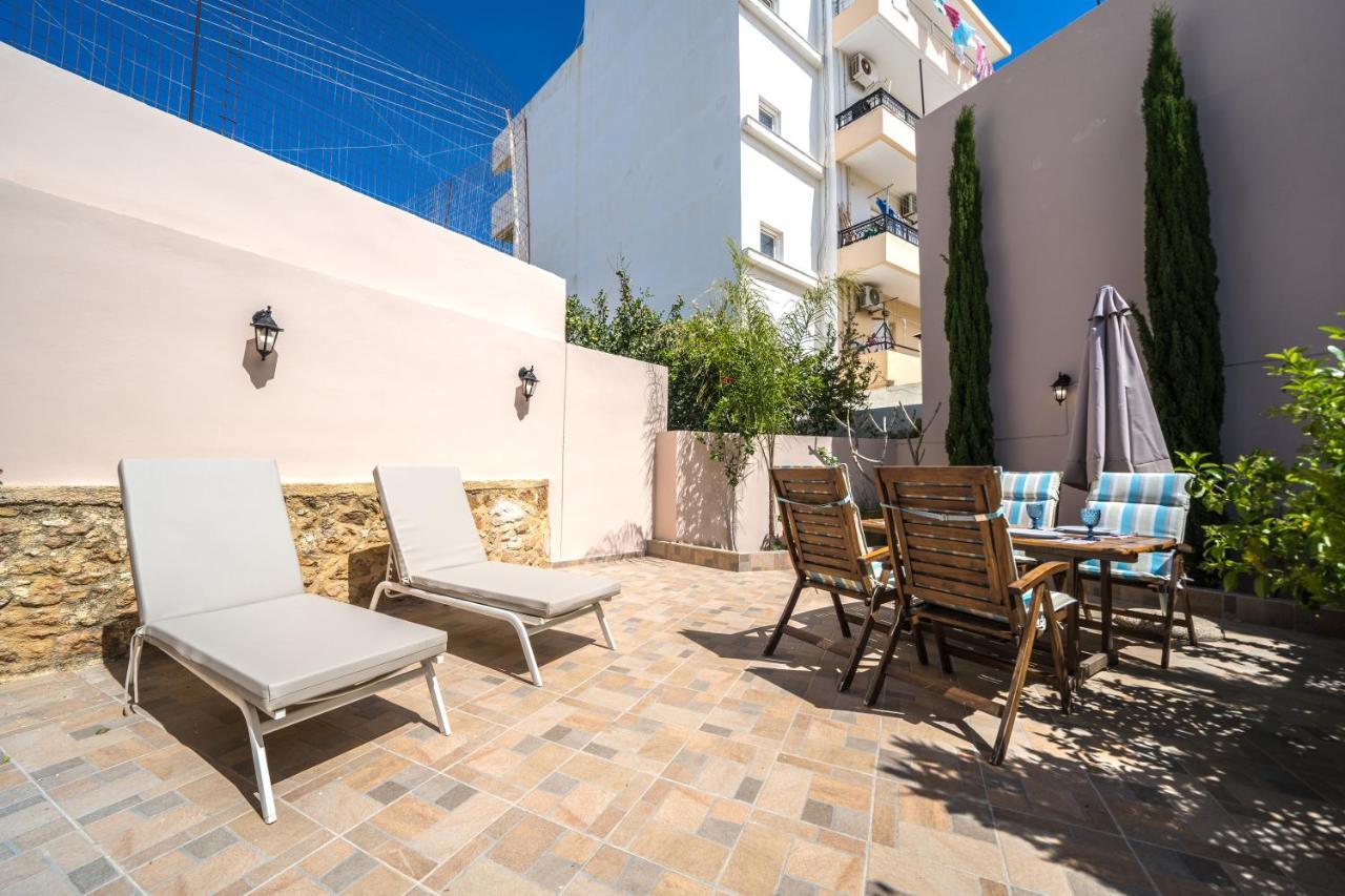 Iro City And Beach Boutique Homes Chrissi Akti Chania Exterior foto