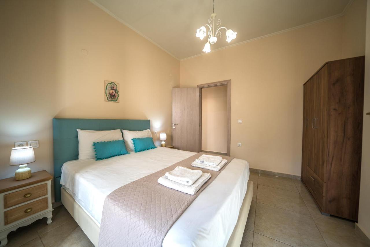 Iro City And Beach Boutique Homes Chrissi Akti Chania Exterior foto