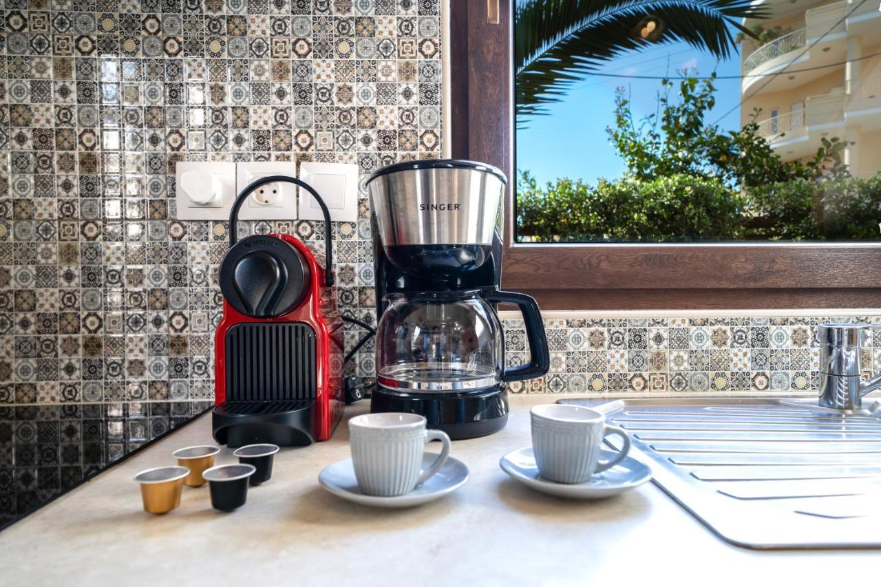 Iro City And Beach Boutique Homes Chrissi Akti Chania Exterior foto