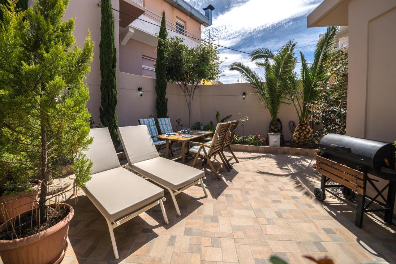 Iro City And Beach Boutique Homes Chrissi Akti Chania Exterior foto