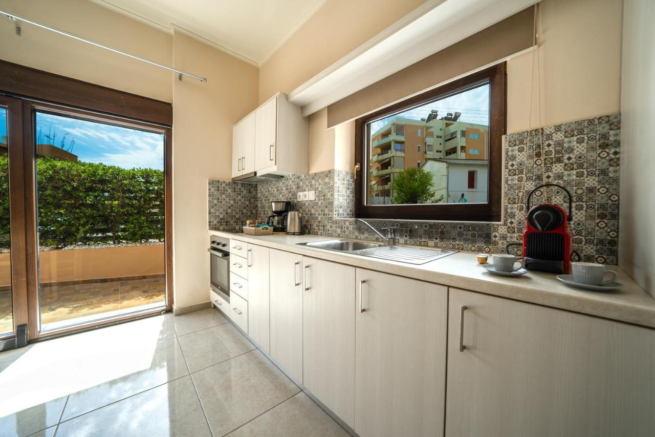 Iro City And Beach Boutique Homes Chrissi Akti Chania Exterior foto