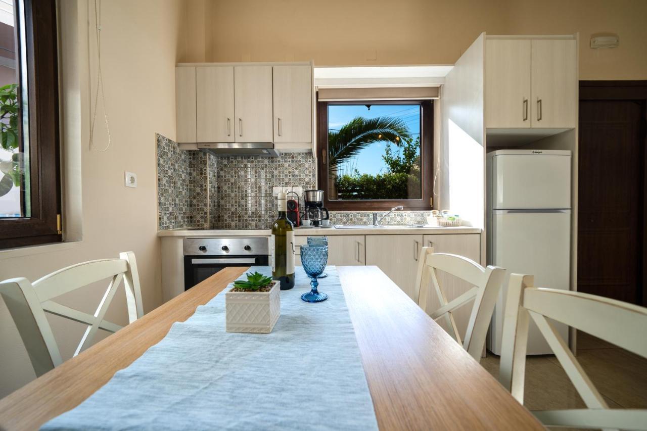 Iro City And Beach Boutique Homes Chrissi Akti Chania Exterior foto