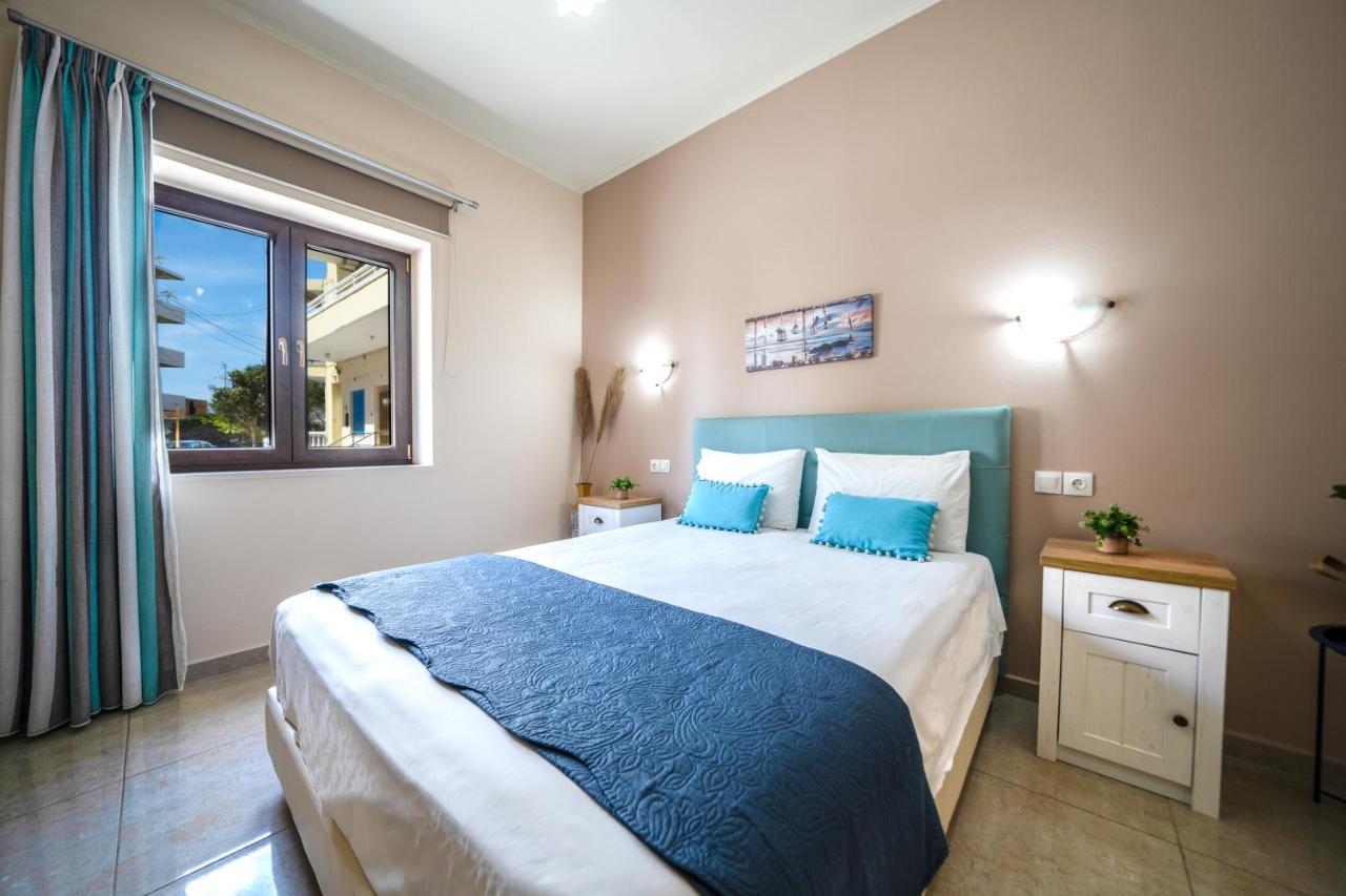 Iro City And Beach Boutique Homes Chrissi Akti Chania Exterior foto